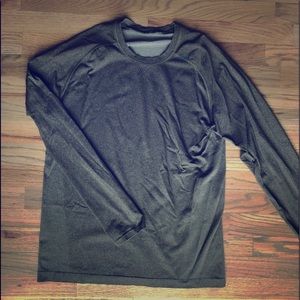Lululemon Metal vent LS Shirt